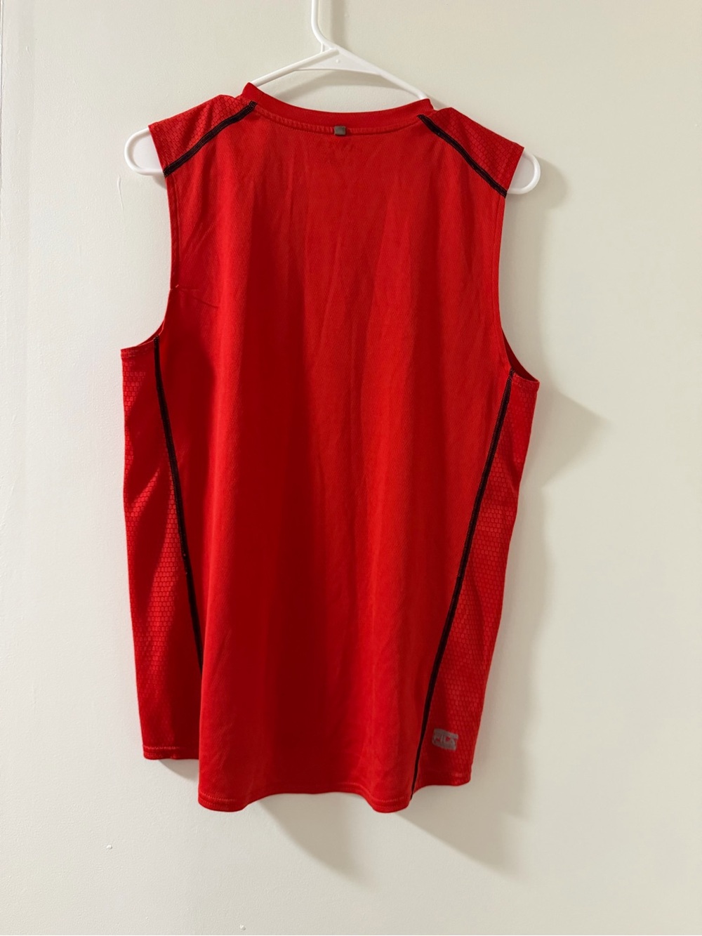 Fila Swim Rash Guard Mens S Red Like New Sleeveless‎ Athletic Sport - Picture 4 of 5